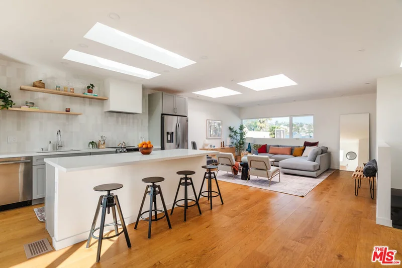 4321 1/2 Burns Avenue, Los Angeles, CA 90029