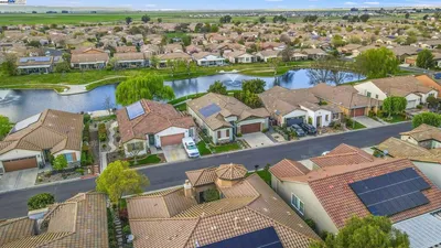 342 Desert Forest Ct