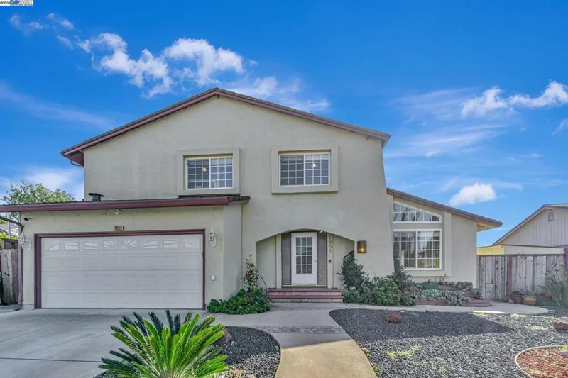 1868 Redwood Rd, Hercules, CA 94547