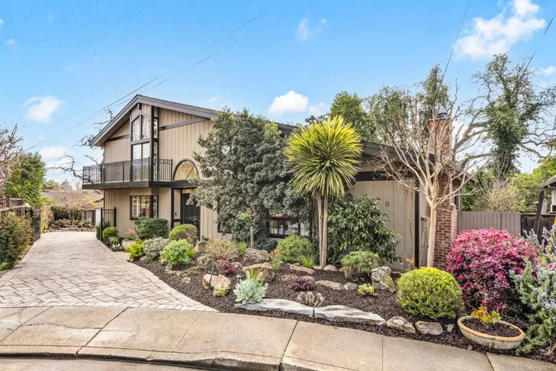 9 Burnham Court, San Carlos, CA 94070