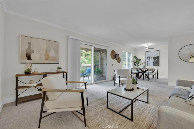 8541 Villa La Jolla Drive G, La Jolla, CA 92037