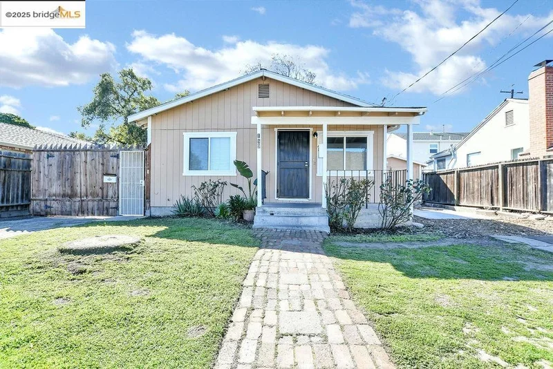119 W 19th Street, Antioch, CA 94509-2525