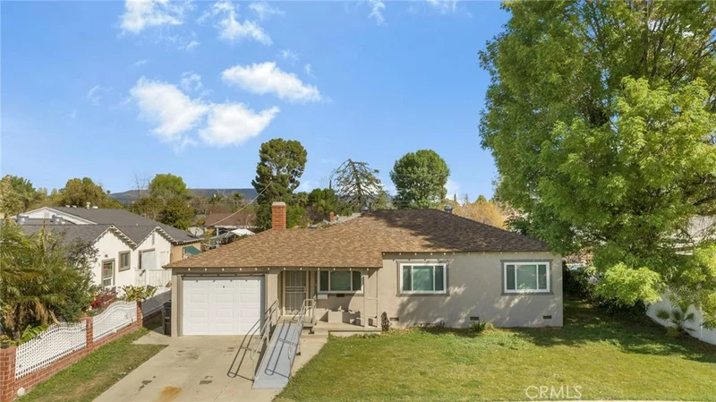 18739 Cantlay Street, Reseda, CA 91335