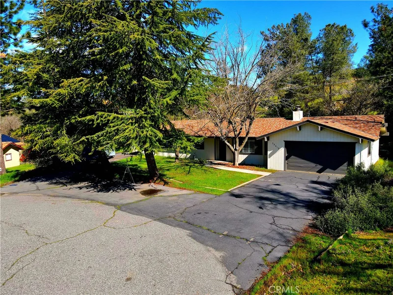 29619 Glacier Ct, Coarsegold, CA 93614