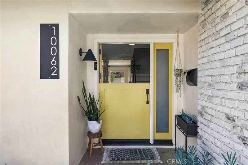 10062 Merrimac Drive, Huntington Beach, CA 92646