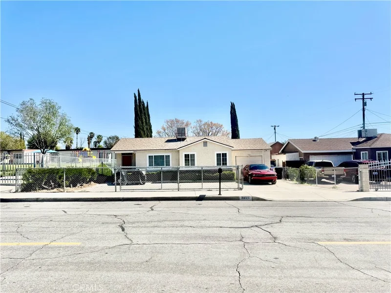 9081 Oleander Avenue, Fontana, CA 92335