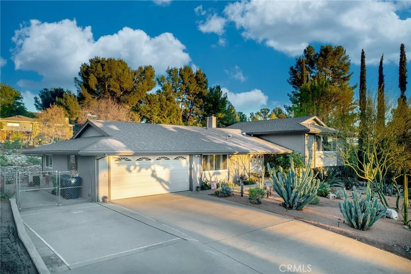 10344 Glory Avenue, Tujunga, CA 91042