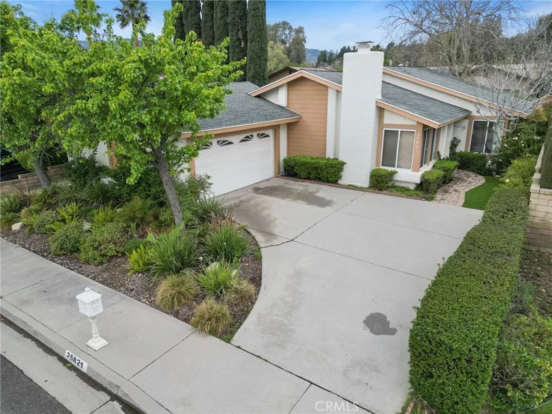 25821 Parada Drive, Valencia, CA 91355
