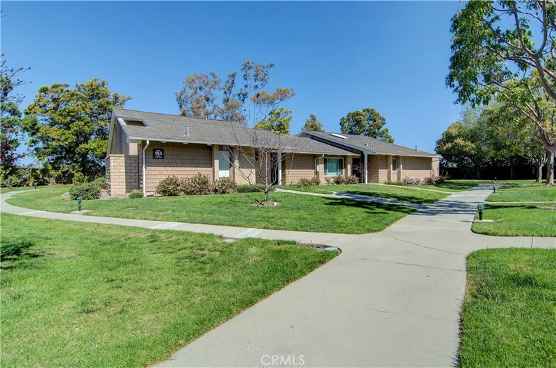 8565 Sierra Circle 914C, Huntington Beach, CA 92646