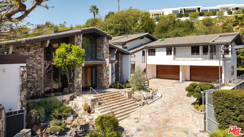 1160 Shadow Hill Way, Beverly Hills, CA 90210