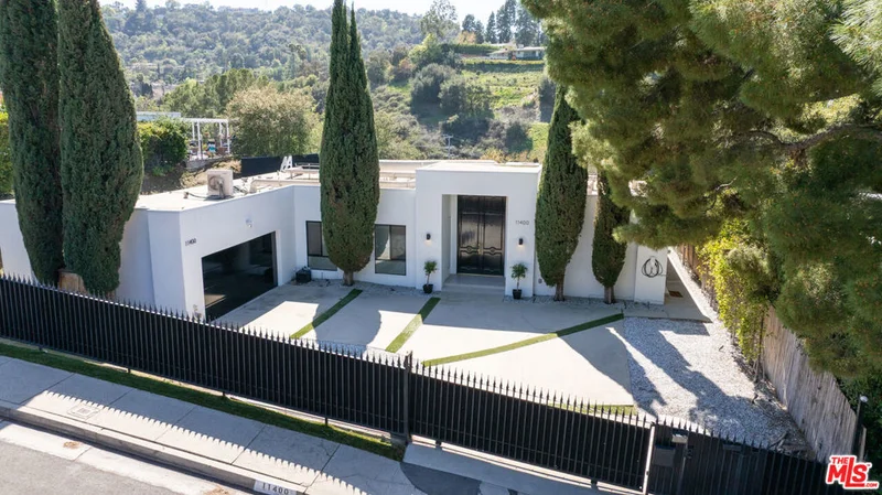 11400 Dona Pegita Drive, Studio City, CA 91604