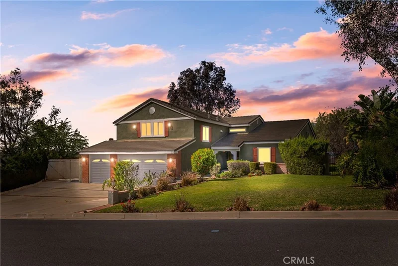 19 Los Coyotes Drive, Pomona, CA 91766
