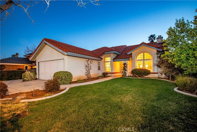 42515 Carriage Way, Lancaster, CA 93536