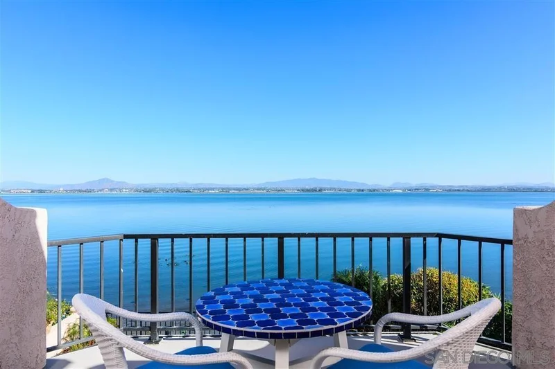 89 Tunapuna Ln, Coronado, CA 92118