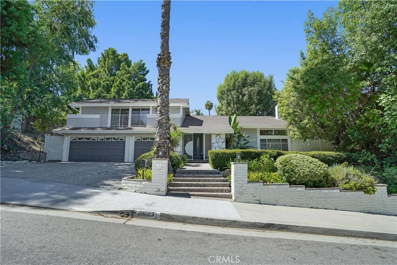 4623 Winnetka Avenue, Woodland Hills, CA 91364