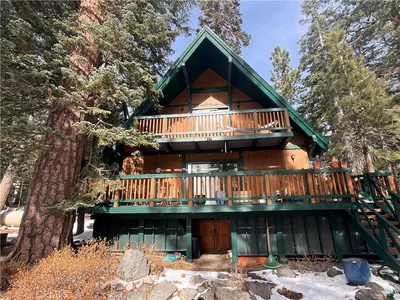 1498 Forest Trail