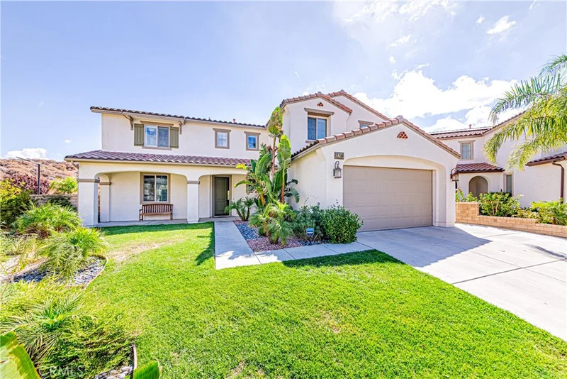 27480 English Ivy Lane, Canyon Country, CA 91387
