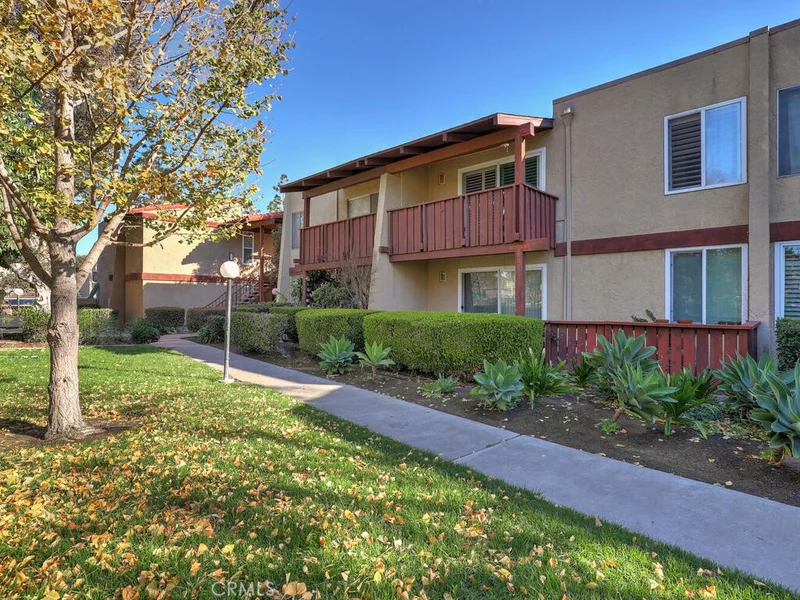 1010 Macarthur Boulevard 16, Santa Ana, CA 92707