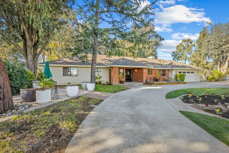 12236 Mcconnell Court, San Martin, CA 95046