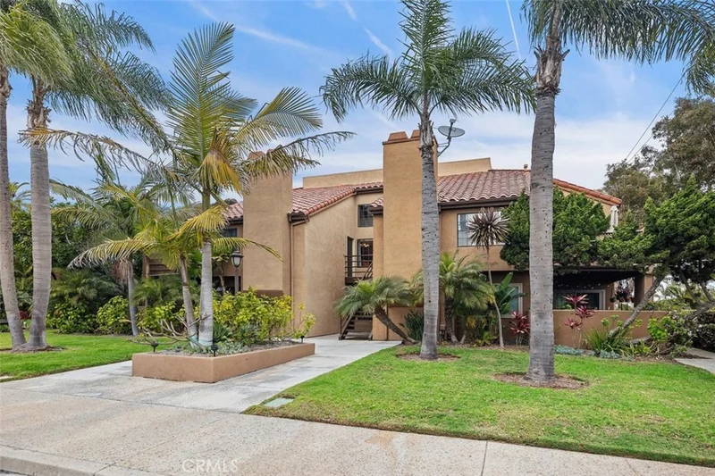 421 Coral Reef Dr 44, Huntington Beach, CA 92648