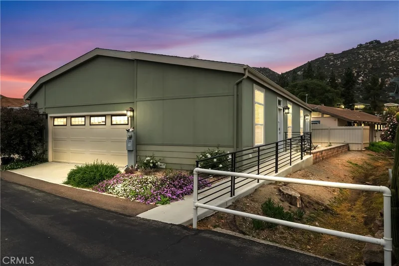 8975 Lawrence Welk Drive 59, Escondido, CA 92026