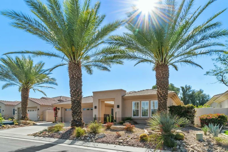 51 Via Las Flores, Rancho Mirage, CA 92270