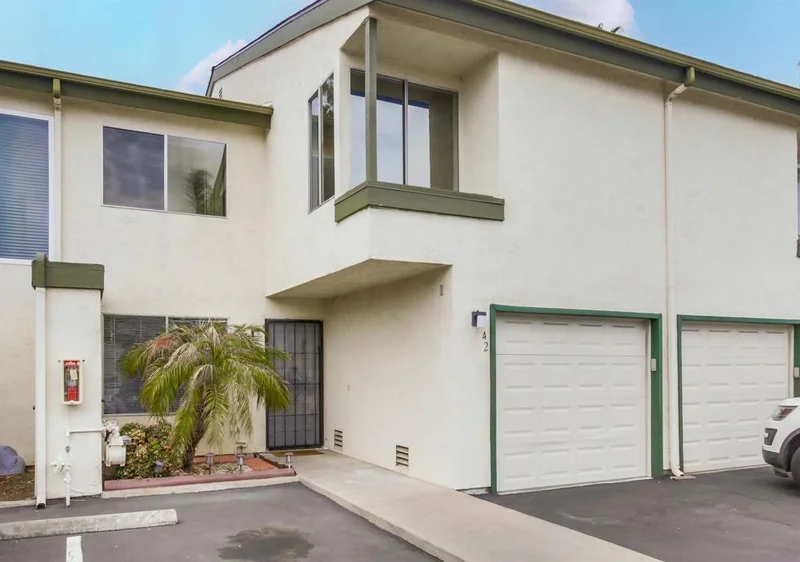 5450 Kiowa Dr 42, La Mesa, CA 91942