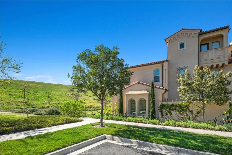 86 Outwest, Irvine, CA 92618