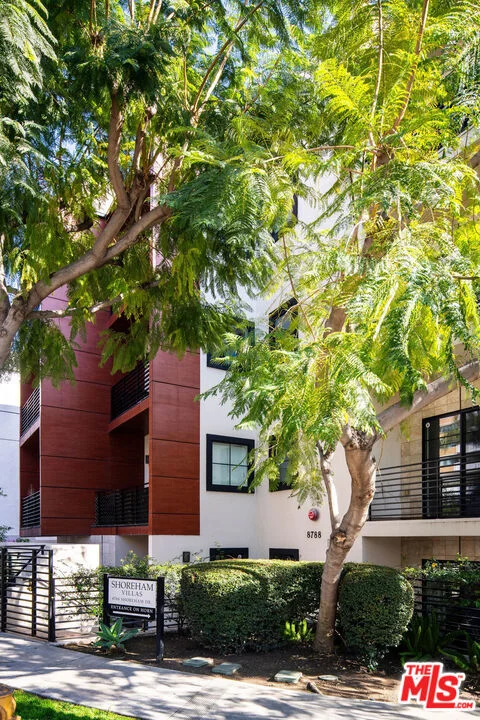 8788 Shoreham Drive 10, West Hollywood, CA 90069