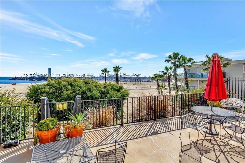 1030 E Ocean Boulevard 110, Long Beach, CA 90802
