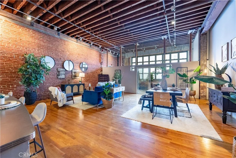 100 W 5th Street 2D, Long Beach, CA 90802