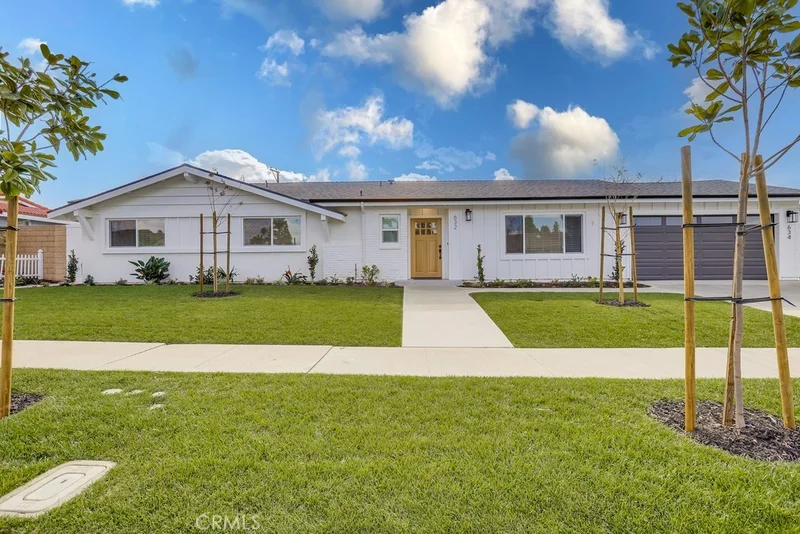 632 E Grove Avenue, Orange, CA 92865