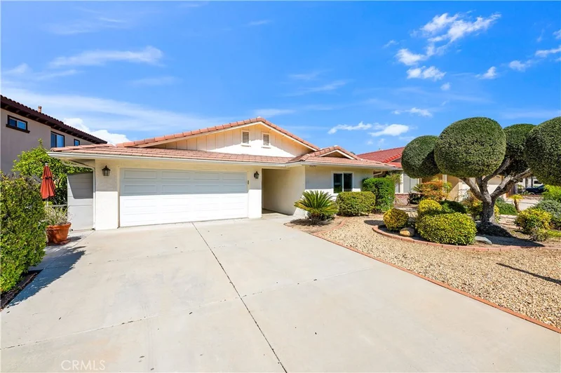 30243 Skippers Way Drive, Canyon Lake, CA 92587