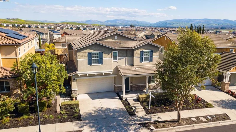 4587 Alta Terra Rd, Dublin, CA 94568-2212