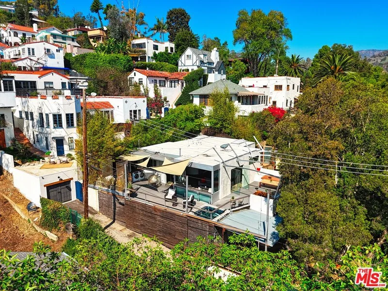 6830 Alta Loma