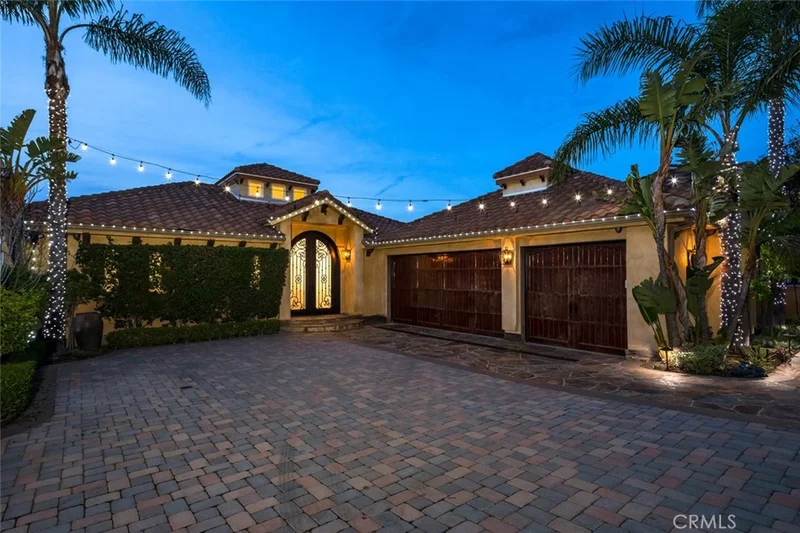 12288 Baja Panorama, Santa Ana, CA 92705
