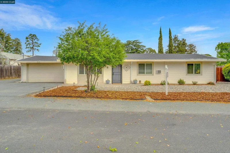 26 Alan Way, Martinez, CA 94553