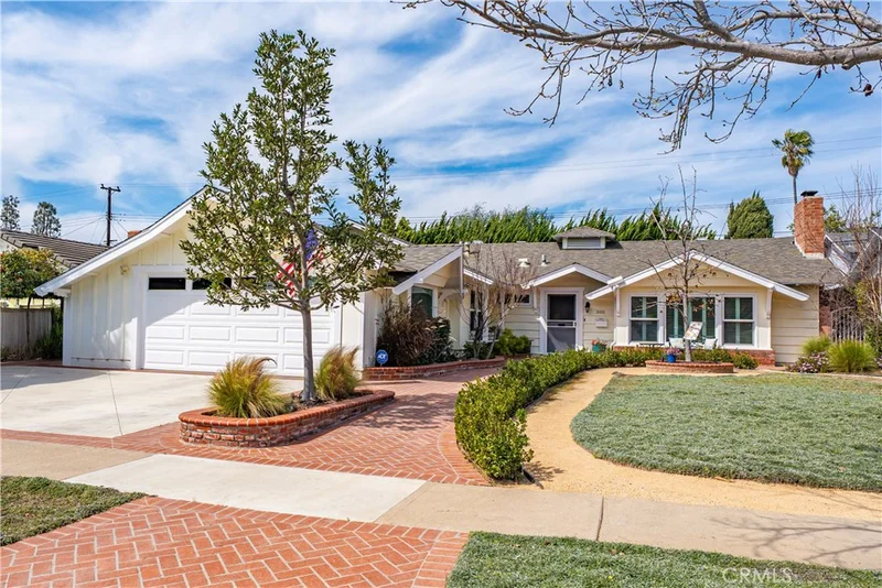3011 Bostonian, Los Alamitos, CA 90720