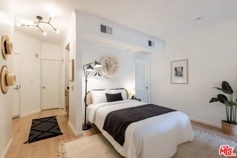 620 S Gramercy Place 123, Los Angeles, CA 90005