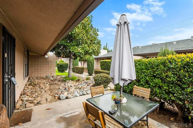 519 Shady Ln A, El Cajon, CA 92021