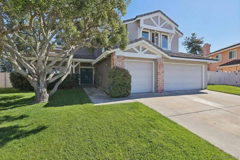 906 Hillfield Court, Oceanside, CA 92058