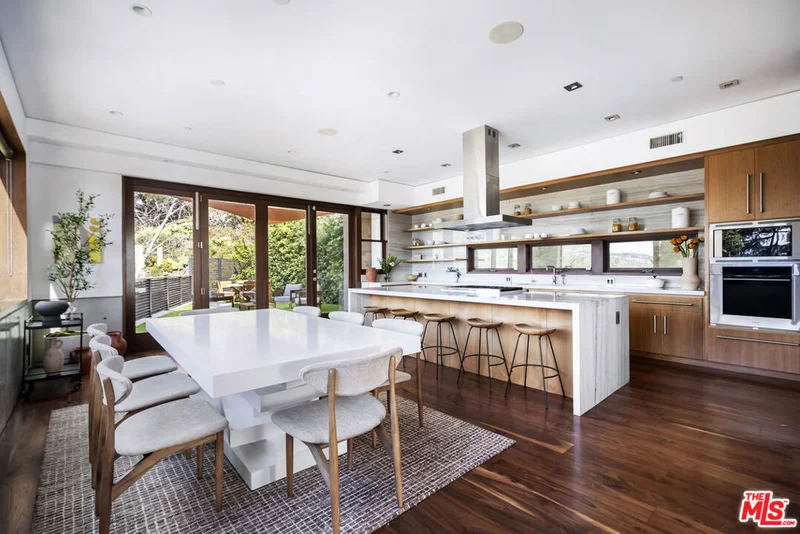 1850 Lucile Avenue, Los Angeles, CA 90026