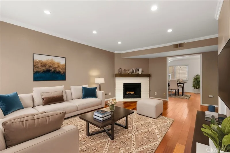 2254 Gaviota Avenue 28, Signal Hill, CA 90755
