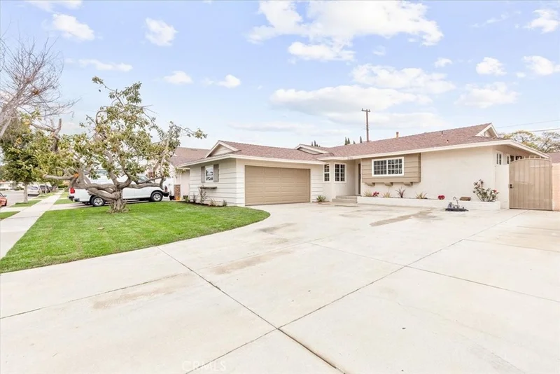 226 S Primrose Street, Anaheim, CA 92804