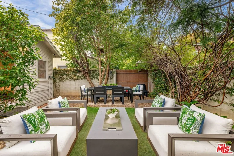 1012 1/2 Euclid Street, Santa Monica, CA 90403