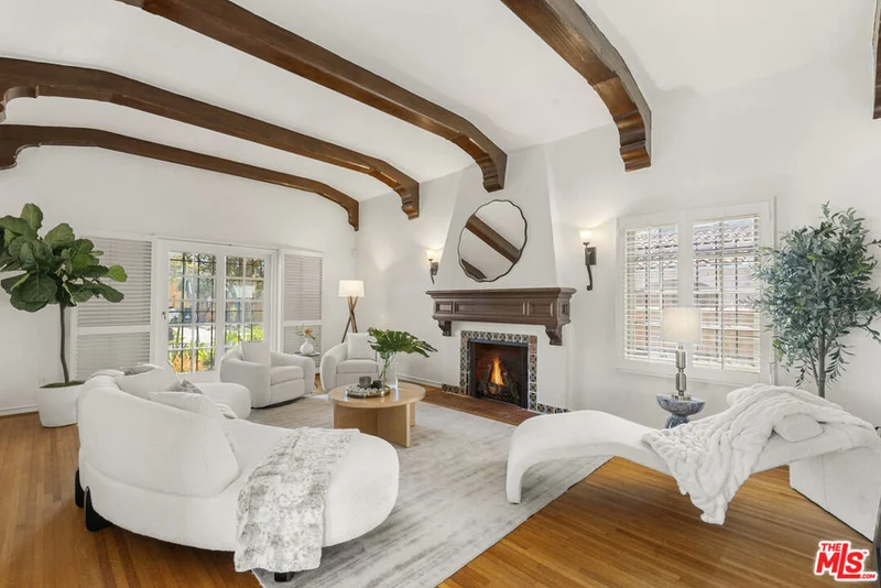 10501 Ilona Avenue, Los Angeles, CA 90064