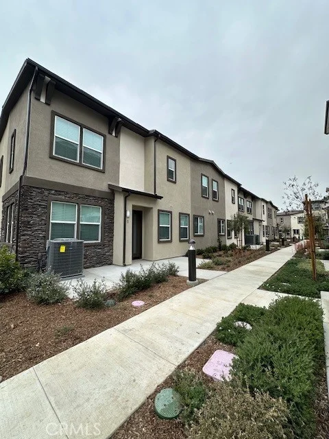 11735 Florence Avenue, Santa Fe Springs, CA 90670