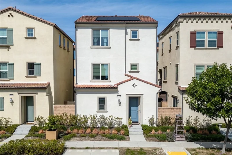 2292 Rose Garden Court, Upland, CA 91786