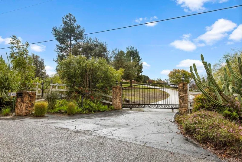 4265 Via El Dorado, Fallbrook, CA 92028