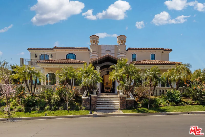 2697 Versante Terrace, Chino Hills, CA 91709